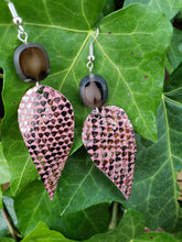 Rosy boa earrings